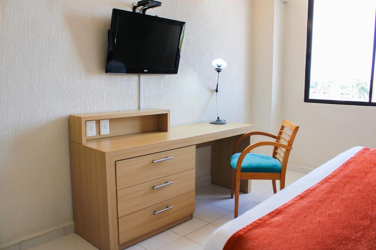 Hotel & Suites Real Del Lago Villahermosa Zewnętrze zdjęcie