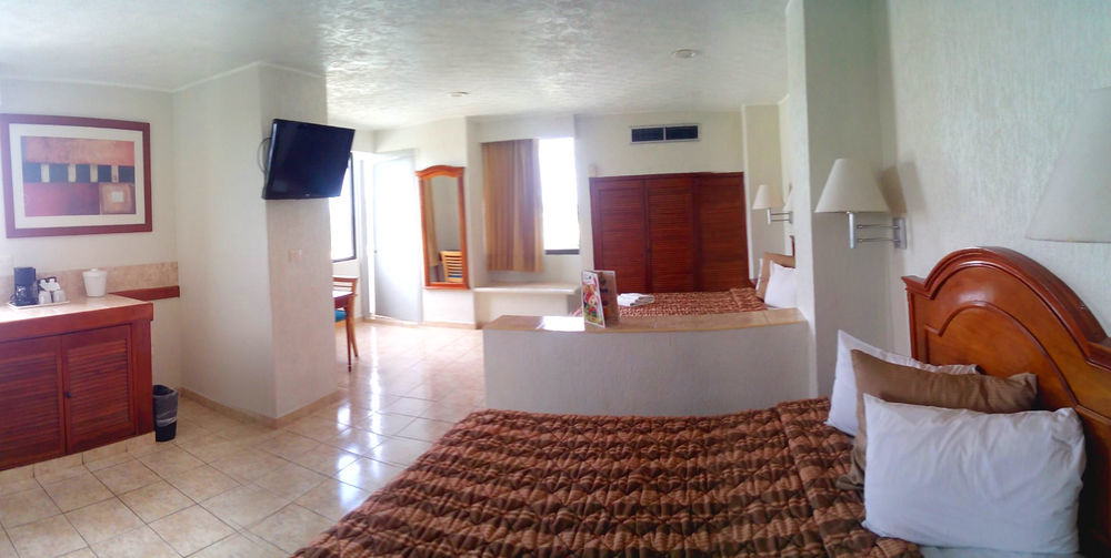 Hotel & Suites Real Del Lago Villahermosa Zewnętrze zdjęcie