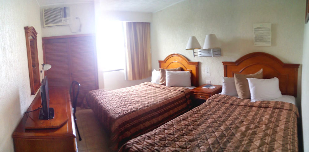 Hotel & Suites Real Del Lago Villahermosa Zewnętrze zdjęcie