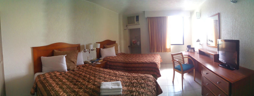 Hotel & Suites Real Del Lago Villahermosa Zewnętrze zdjęcie