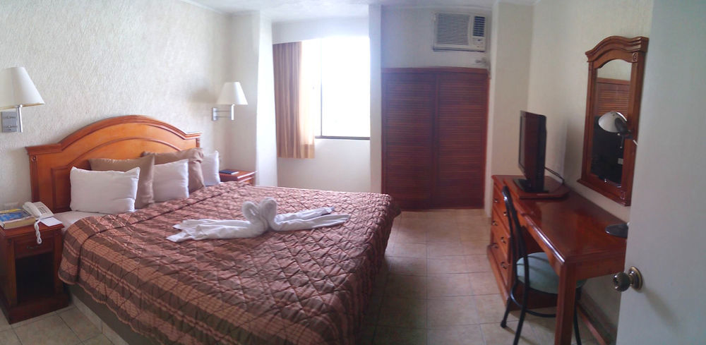 Hotel & Suites Real Del Lago Villahermosa Zewnętrze zdjęcie